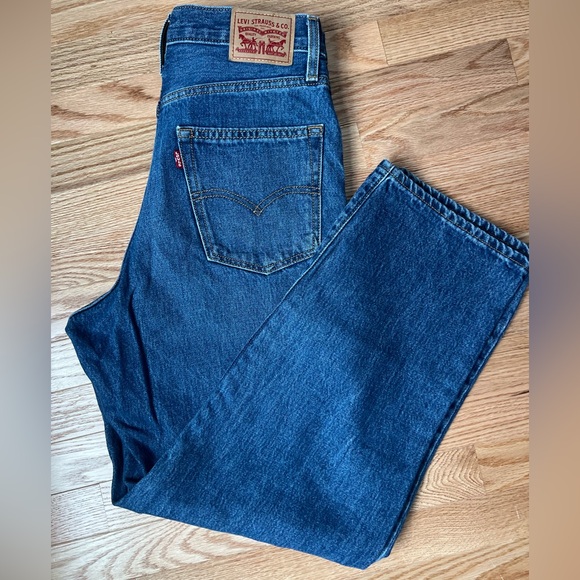 Levi ‘94 Baggy Jeans - Women’s Size 29 - Picture 2 of 3